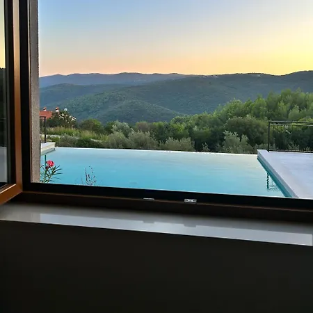 V Apartment